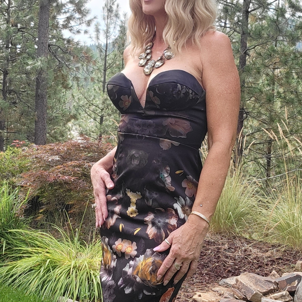 ASOS FLORAL DRESS - Picture 3 of 7